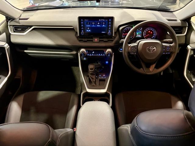 RAV4 X ワンオーナー OP10年保証対象車 純正ディスプレイオーディオ(フルセグTV・Bluetooth) レーダークルーズコントロール BSM 電動パーキング ETC バックカメラ クリアランスソナー(11枚目)