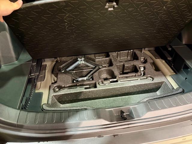 RAV4 X ワンオーナー OP10年保証対象車 純正ディスプレイオーディオ(フルセグTV・Bluetooth) レーダークルーズコントロール BSM 電動パーキング ETC バックカメラ クリアランスソナー(19枚目)