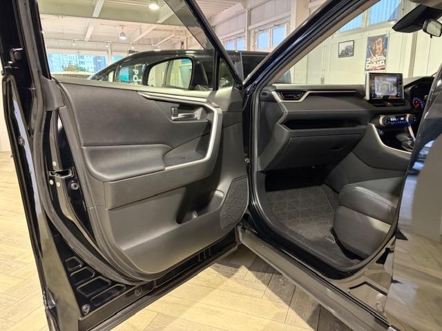 RAV4 X ワンオーナー OP10年保証対象車 純正ディスプレイオーディオ(フルセグTV・Bluetooth) レーダークルーズコントロール BSM 電動パーキング ETC バックカメラ クリアランスソナー(61枚目)