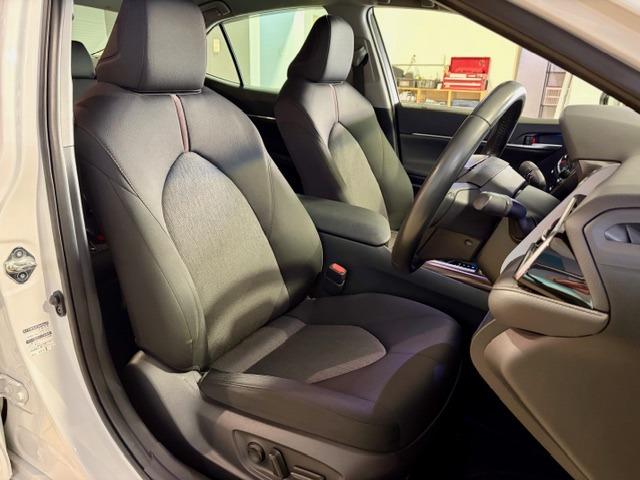 カムリ Ｇ　ワンオーナー　Ｍ’ｚＳＰＥＥＤ　フルエアロ　ジュリア５５５モノブロック鍛造２０インチＡＷ　ＲＳＲ　Ｂｅｓｔ☆１車高調　４本出しエキゾーストカッター　純正ディスプレイオーディオ　パワーシート　ＥＴＣ（13枚目）