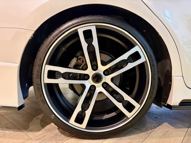 カムリ Ｇ　ワンオーナー　Ｍ’ｚＳＰＥＥＤ　フルエアロ　ジュリア５５５モノブロック鍛造２０インチＡＷ　ＲＳＲ　Ｂｅｓｔ☆１車高調　４本出しエキゾーストカッター　純正ディスプレイオーディオ　パワーシート　ＥＴＣ（60枚目）