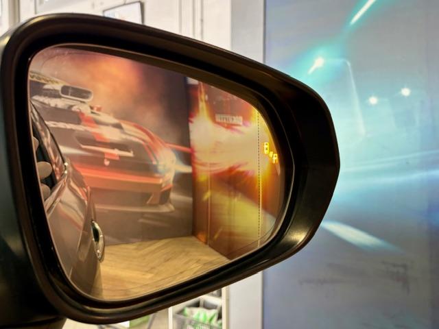 ブラインドスポットモニター