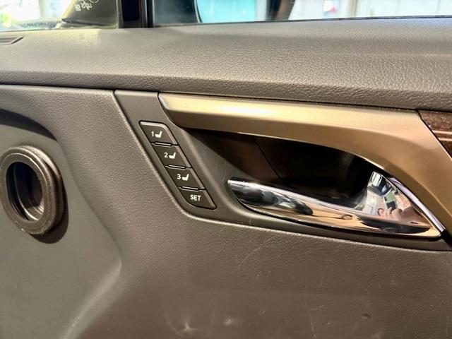 自分の好きなシート位置を保存可能。メモリーパワーシート。