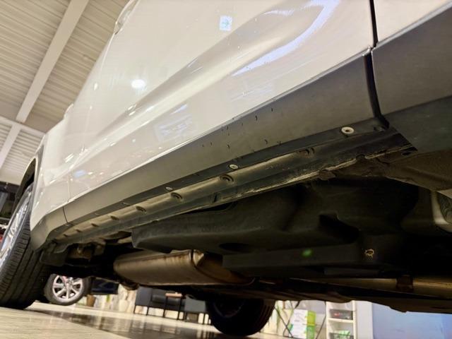 「お問合せはユーポス新都心店まで／０９８－８６０－８８８０お待ちしております」