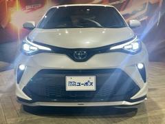 「もっといいクルマづくり」の実現に向けたクルマづくりの構造改革である、ＴＮＧＡ（Ｔｏｙｏｔａ　Ｎｅｗ　Ｇｌｏｂａｌ　Ａｒｃｈｉｔｅｃｔｕｒｅ）の第２号車として投入した新型車「Ｃ‐ＨＲ」。 2