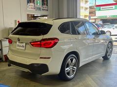 ＢＭＷのハイ・パフォーマンス・モデルであるＭモデルを手掛けるＢＭＷ　Ｍ社が開発した専用装備を採用し、ダイナミックなスタイリングと走りを強調した「Ｍスポーツ」 5