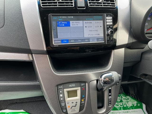 純正ナビ、ＴＶ、ＤＶＤ、Ｂｌｕｅｔｏｏｔｈ使えます♪