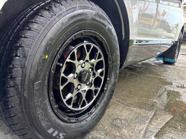 新品１６インチアルミ☆