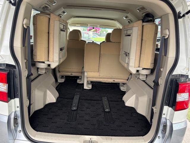 荷物たくさん積めますよ♪