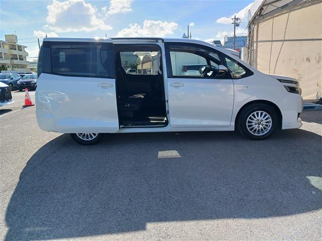 ヴォクシー ハイブリッドV フルセグ メモリーナビ DVD再生 バックカメラ ETC 両側電動スライド LEDヘッドランプ 乗車定員7人 3列シート 記録簿(8枚目)