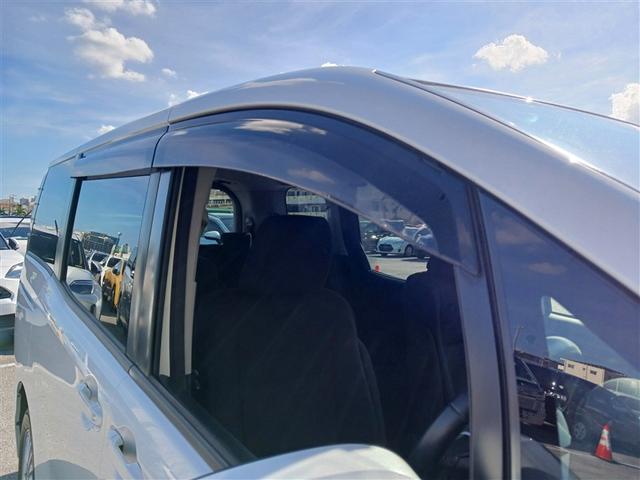 ヴォクシー ハイブリッドV フルセグ メモリーナビ DVD再生 バックカメラ ETC 両側電動スライド LEDヘッドランプ 乗車定員7人 3列シート 記録簿(11枚目)