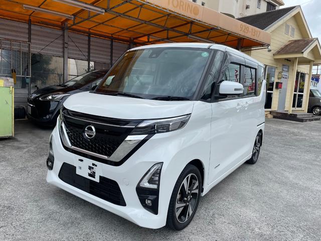 オススメの最上位モデル！低燃費ハイブリッドターボ！日産メーカーオプションも多数搭載の長期保証込みのオススメのお車です！