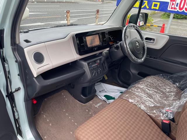 沖縄市登川3ー4ー15第二展示場に展示中です。スタッフが在中していませんのでお手数をおかけ致しますが、事前にご来店のご予約をお願い致します。