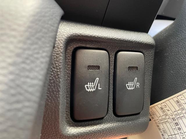 特別仕様車には左右シートヒーター完備しています！