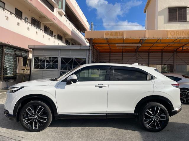 ヴェゼル ｅ：ＨＥＶ　Ｚ　本土車両　ワンオーナー車　ギャザス純正９インチナビ　フルセグＴＶ　ＣａｒＰｌａｙ　Ｂｌｕｅｔｏｏｔｈ　ＥＴＣ２．０　バックモニター　パワーバックドア　ワイヤレス充電　ブラインドスポットモニター（4枚目）