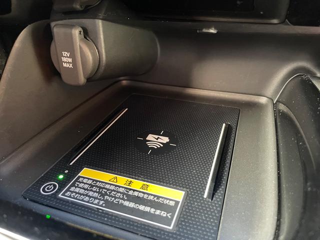 ヴェゼル ｅ：ＨＥＶ　Ｚ　本土車両　ワンオーナー車　ギャザス純正９インチナビ　フルセグＴＶ　ＣａｒＰｌａｙ　Ｂｌｕｅｔｏｏｔｈ　ＥＴＣ２．０　バックモニター　パワーバックドア　ワイヤレス充電　ブラインドスポットモニター（18枚目）