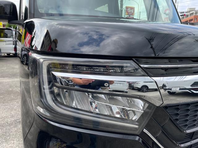 純正ＬＥＤヘッドライト＆シーケンシャルターンランプ完備しています！