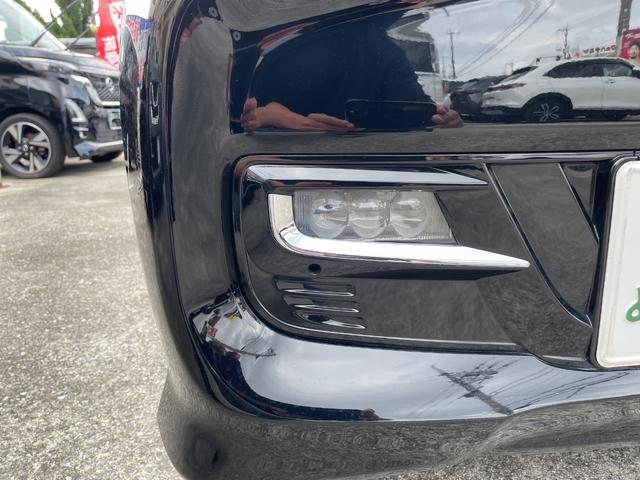 純正ＬＥＤフォグランプ完備しています！