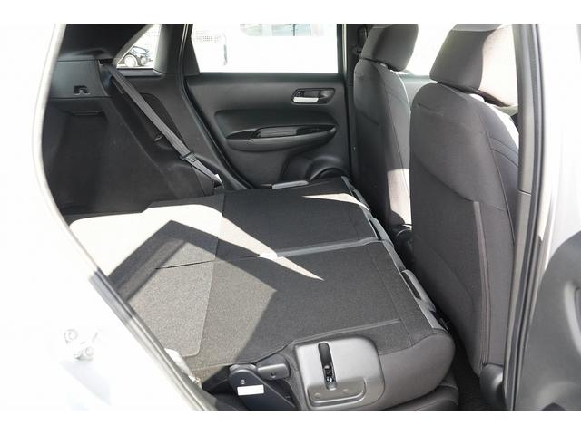 フィット e:HEVベーシック 純正ナビ スマートキー、ETC、リアカメラ、カーナビ、オーディオCD、フロアマット、ドアバイザー 内地仕入れ 防錆済 カーテンエアバッグ USBポート Rカメ アイドリングストップ LEDヘッド(46枚目)