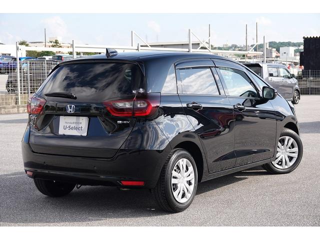 フィット ｅ：ＨＥＶホーム　ＦＯＰナビ　ドラレコ　スマートキー、ＥＴＣ、リアカメラ、カーナビ、オーディオＣＤ、ＴＶ、フロアマット、ドアバイザー　内地仕入れ　防錆済　助手席エアバッグ　運転席エアバッグ　アイドリングストップ　ＡＢＳ（8枚目）