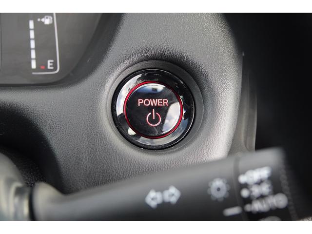 フィット ｅ：ＨＥＶホーム　ＦＯＰナビ　ドラレコ　スマートキー、ＥＴＣ、リアカメラ、カーナビ、オーディオＣＤ、ＴＶ、フロアマット、ドアバイザー　内地仕入れ　防錆済　助手席エアバッグ　運転席エアバッグ　アイドリングストップ　ＡＢＳ（37枚目）