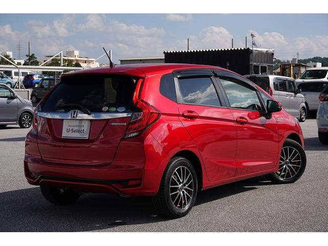 フィットハイブリッド Ｌホンダセンシング　社外オーディオ　スマートキー、リアカメラ、オーディオＣＤ、ドアバイザー　防錆済　Ｒカメ　ＬＥＤ　サイドＳＲＳ　横滑り防止　ドライブレコーダー　パワーステアリング　オートクルーズ　ＥＴＣ車載器　ＡＢＳ（8枚目）