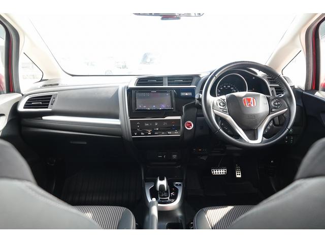 フィットハイブリッド Ｌホンダセンシング　社外オーディオ　スマートキー、リアカメラ、オーディオＣＤ、ドアバイザー　防錆済　Ｒカメ　ＬＥＤ　サイドＳＲＳ　横滑り防止　ドライブレコーダー　パワーステアリング　オートクルーズ　ＥＴＣ車載器　ＡＢＳ（15枚目）