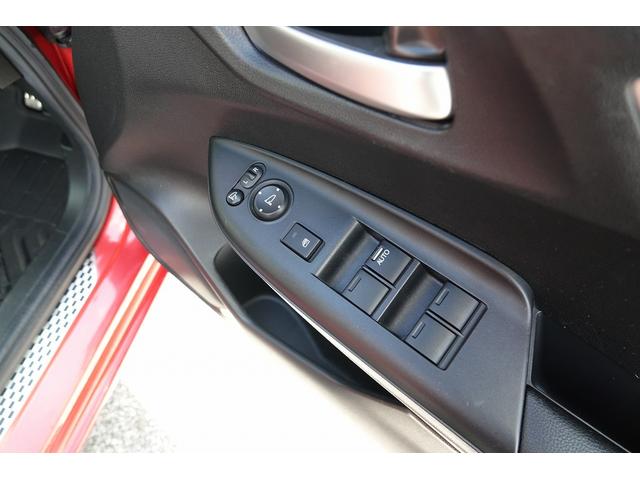 フィットハイブリッド Ｌホンダセンシング　社外オーディオ　スマートキー、リアカメラ、オーディオＣＤ、ドアバイザー　防錆済　Ｒカメ　ＬＥＤ　サイドＳＲＳ　横滑り防止　ドライブレコーダー　パワーステアリング　オートクルーズ　ＥＴＣ車載器　ＡＢＳ（45枚目）