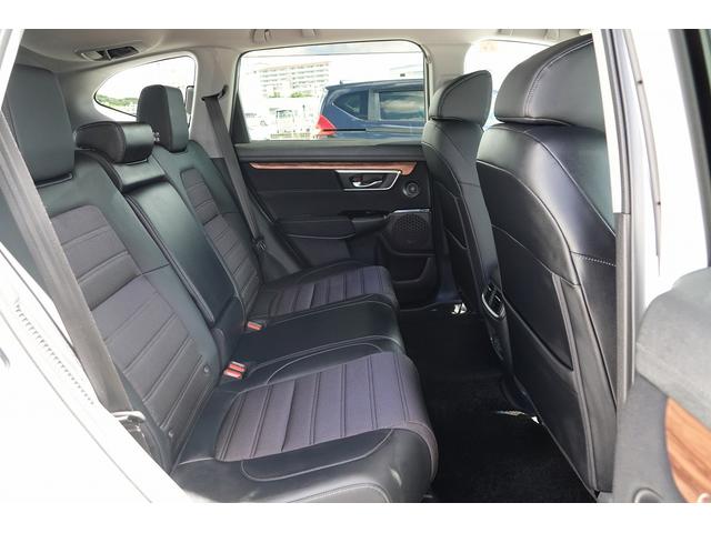 CR-Vハイブリッド e:HEVEX 純正ナビ スマートキー、ETC、リアカメラ、カーナビ、オーディオCD、TV、フロアマット、ドアバイザー 防錆済 DVD再生 運転席パワーシート パワーウィンドウ クルーズコントロール エアバッグ(14枚目)