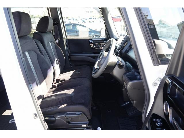 N-BOXカスタム L 純正ナビ スマートキー、ETC、リアカメラ、カーナビ、オーディオCD、TV、フロアマット、ドアバイザー 防錆済 サイドエアバッグ ナビTV Aストップ シートヒータ キーフリーシステム LEDライト(13枚目)