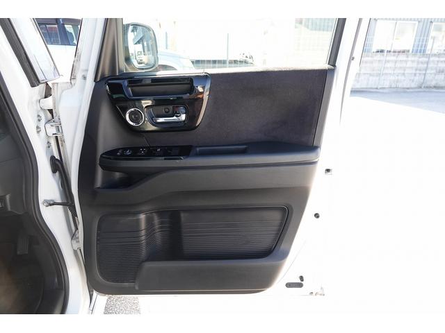 N-BOXカスタム L 純正ナビ スマートキー、ETC、リアカメラ、カーナビ、オーディオCD、TV、フロアマット、ドアバイザー 防錆済 サイドエアバッグ ナビTV Aストップ シートヒータ キーフリーシステム LEDライト(48枚目)