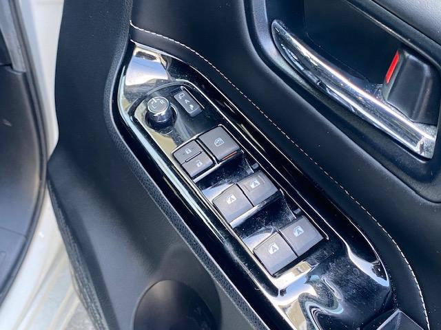 エスクァイア ハイブリッドＸｉ　ＯＰ１０年保証対象車　トヨタセーフティセンス　ＫＥＮＷＯＯＤナビ（ＣＤ／ＤＶＤ／Ｂｌｕｅｔｏｏｔｈ）パワースライドドア　バックカメラ　ＬＥＤライト（26枚目）