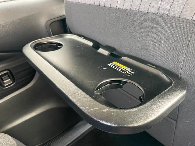 デリカＤ：２ ハイブリッドＭＸ　ＯＰ１０年保証対象車　スマートキー　プッシュスタート　レーダーブレーキ　アダプティブクルーズコントロール　オートハイビーム（43枚目）