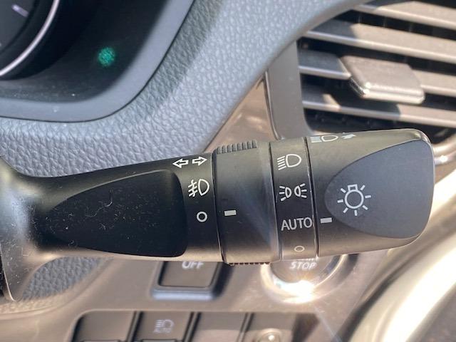 ヴォクシー Ｖ　ＯＰ１０年保証対象車　純正１０インチナビ　フリップダウンモニター　ＥＴＣ　バックカメラ　トヨタセーフティセンス　両側パワースライドドア（33枚目）