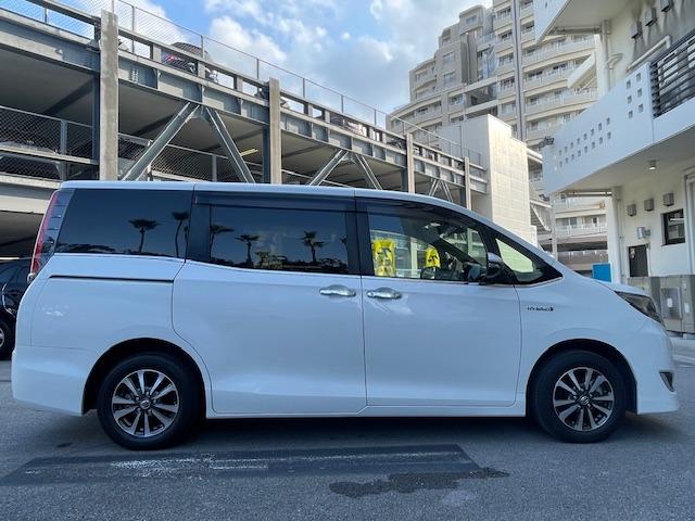エスクァイア ハイブリッドＧｉ　プレミアムパッケージ　ＯＰ５年保証対象車　ＡＬＰＩＮＥ１１インチナビ　両側パワースライドドア　ドラレコ　バックモニター　ＥＴＣ（8枚目）