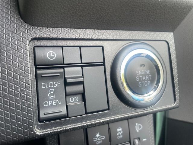 後方左側パワースライドドア