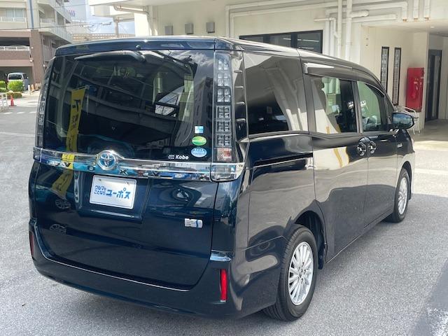 ワンタッチスイッチ付助手席側パワースライドドア（デュアルイージークローザー付）を装備する「Ｘ」