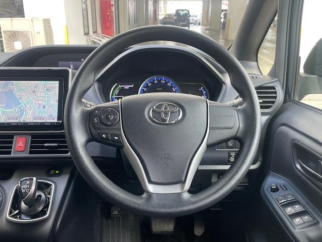 バックカメラの視野角を約１８０度まで拡大した広角カラーバックガイドモニター