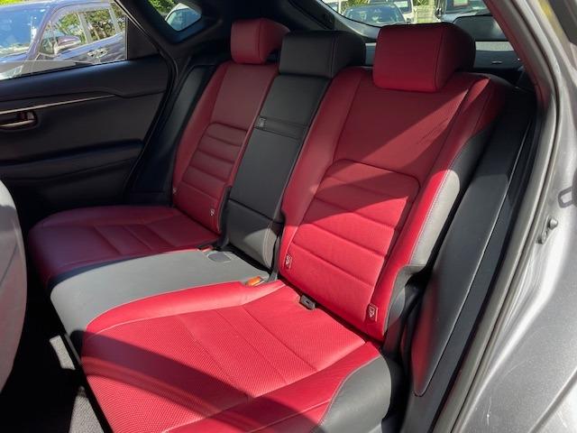 沖縄ユーポスでは全車試乗可能です！まずは乗ってみて☆