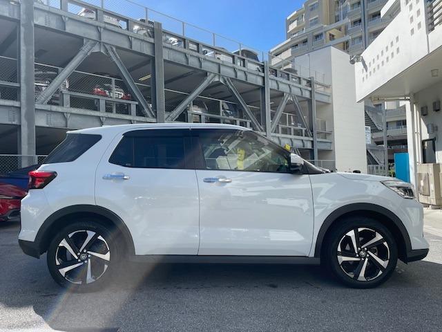 エクステリアは、全長３，９９５ｍｍ、全幅１，６９５ｍｍのコンパクトサイズ