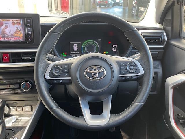 変速比幅を広げることで、低速域でのパワフルでスムーズな加速