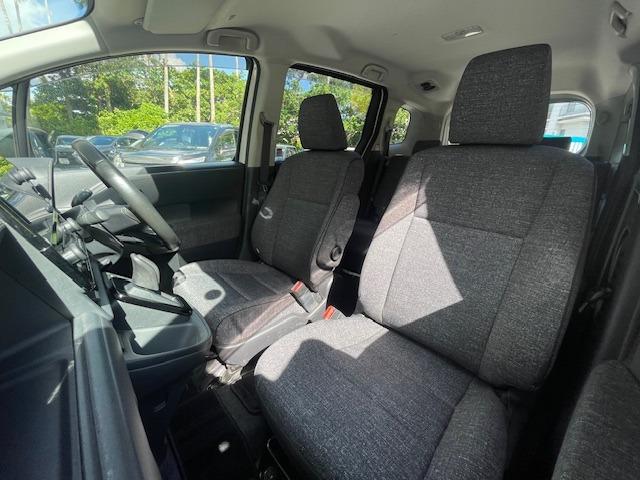 選べる最長１０年保証。保証でカバーする範囲は業界最高水準の最大３１８項目・走行距離無制限。保証にご加入でもれなくメンテナンスパックがついてくる。長く乗る車だからこそ、信頼のユーポスで車選びを！！！