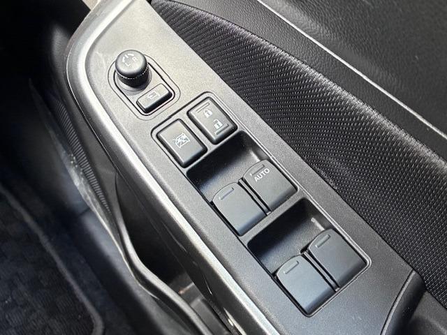 スイフト ハイブリッドＭＬ　ＯＰ５保証対象車　全方位モニター　Ｐａｎａｓｏｎｉｃナビ　ＬＥＤヘッドライト　デュアルカメラブレーキ（36枚目）