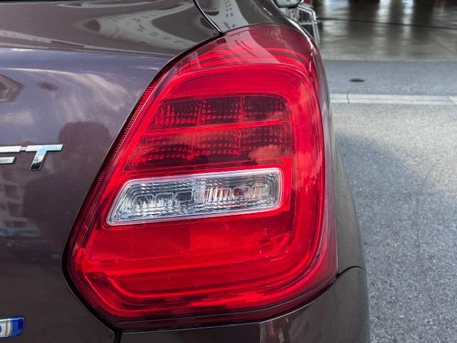 スイフト ハイブリッドＭＬ　ＯＰ５保証対象車　全方位モニター　Ｐａｎａｓｏｎｉｃナビ　ＬＥＤヘッドライト　デュアルカメラブレーキ（47枚目）