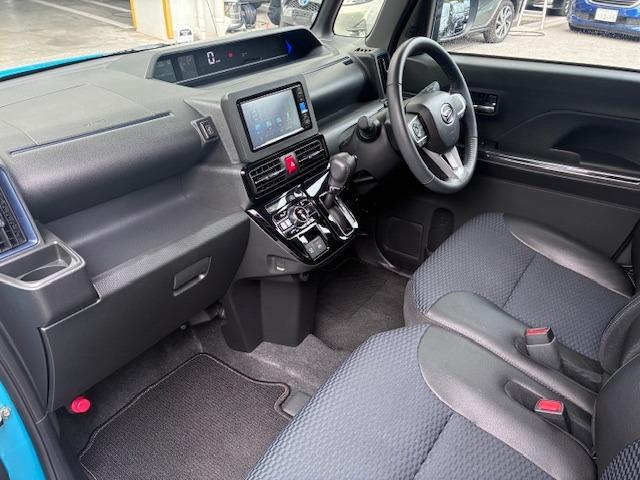 トランスミッション	ＣＶＴ（無段変速車）