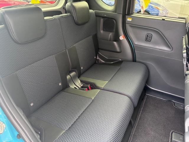 アイドリングストップレス仕様（ｅｃｏ　ＩＤＬＥ非装着車）のグレードを追加設定