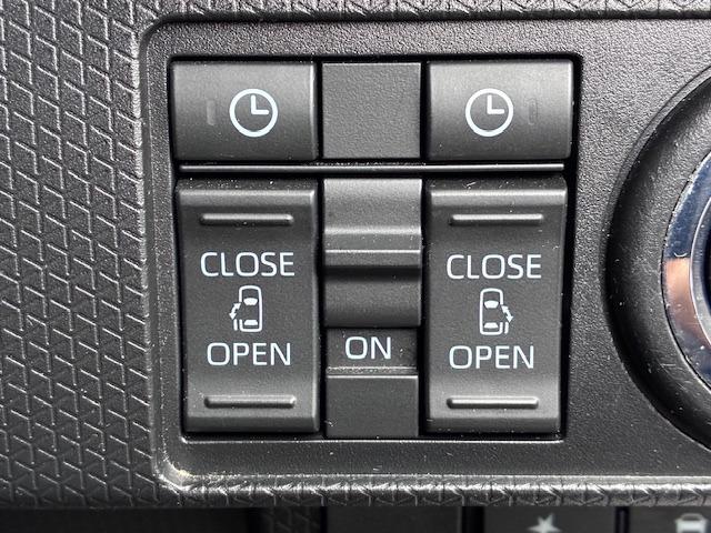 両側パワースライドドア（予約機能付き）