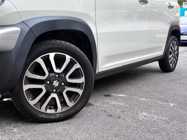 タイヤサイズ（前後）	１６５／６０Ｒ１５　７７Ｈ