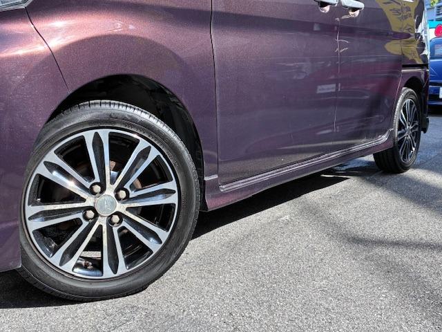 タイヤサイズ（前後）	１６５／５５Ｒ１５　７５Ｖ