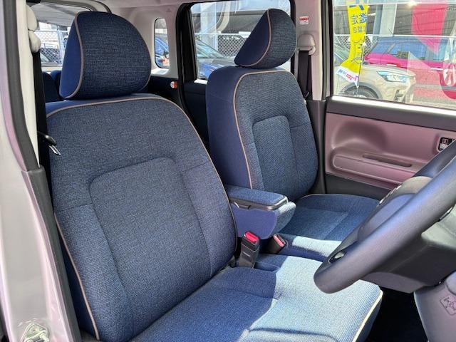 シンプルですっきりとした明るいインテリア